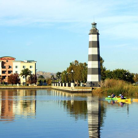 Hampton Inn & Suites Suisun City Waterfront Exterior photo