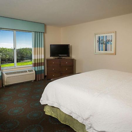 Hampton Inn & Suites Suisun City Waterfront Exterior photo