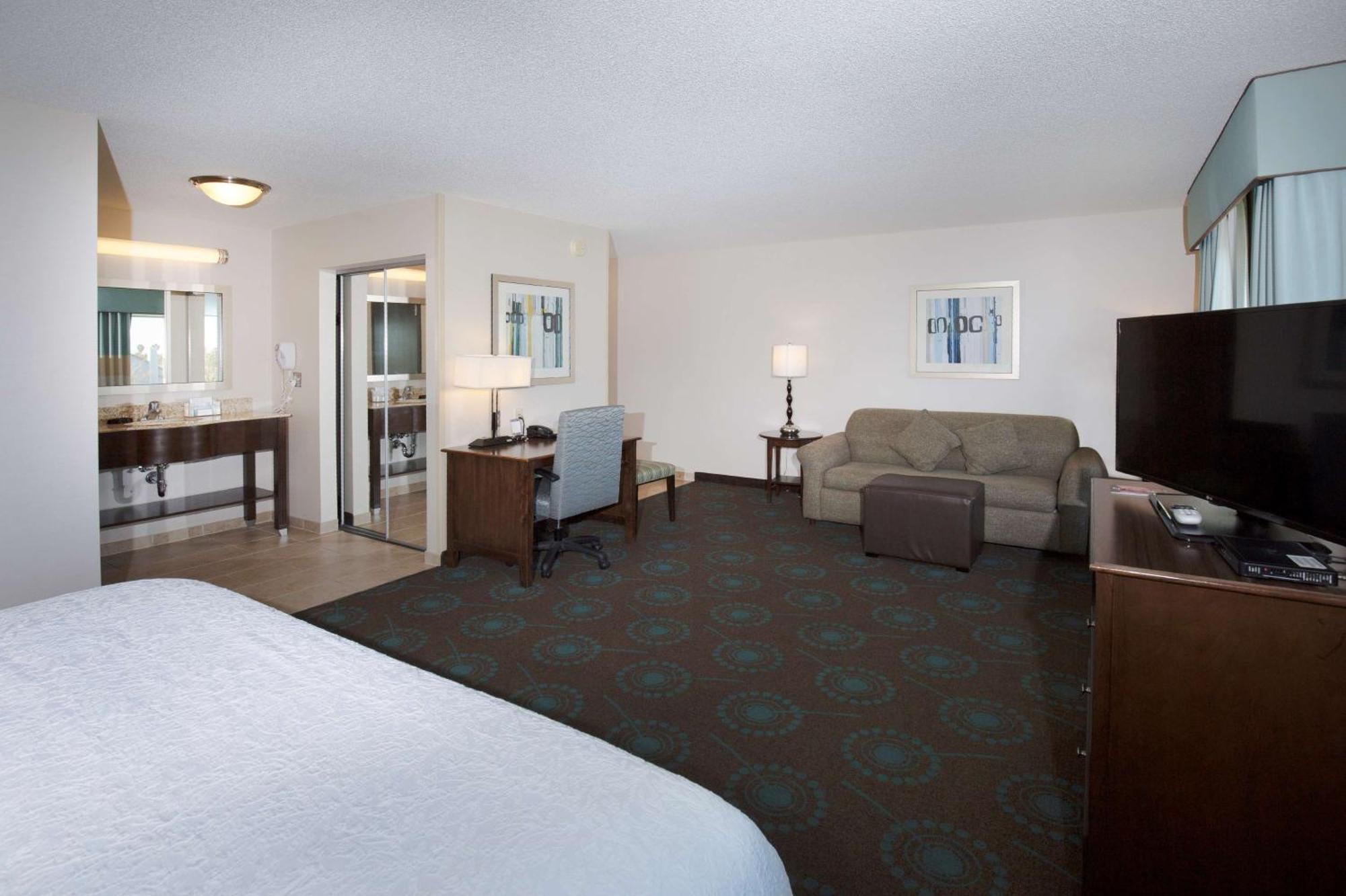 Hampton Inn & Suites Suisun City Waterfront Exterior photo