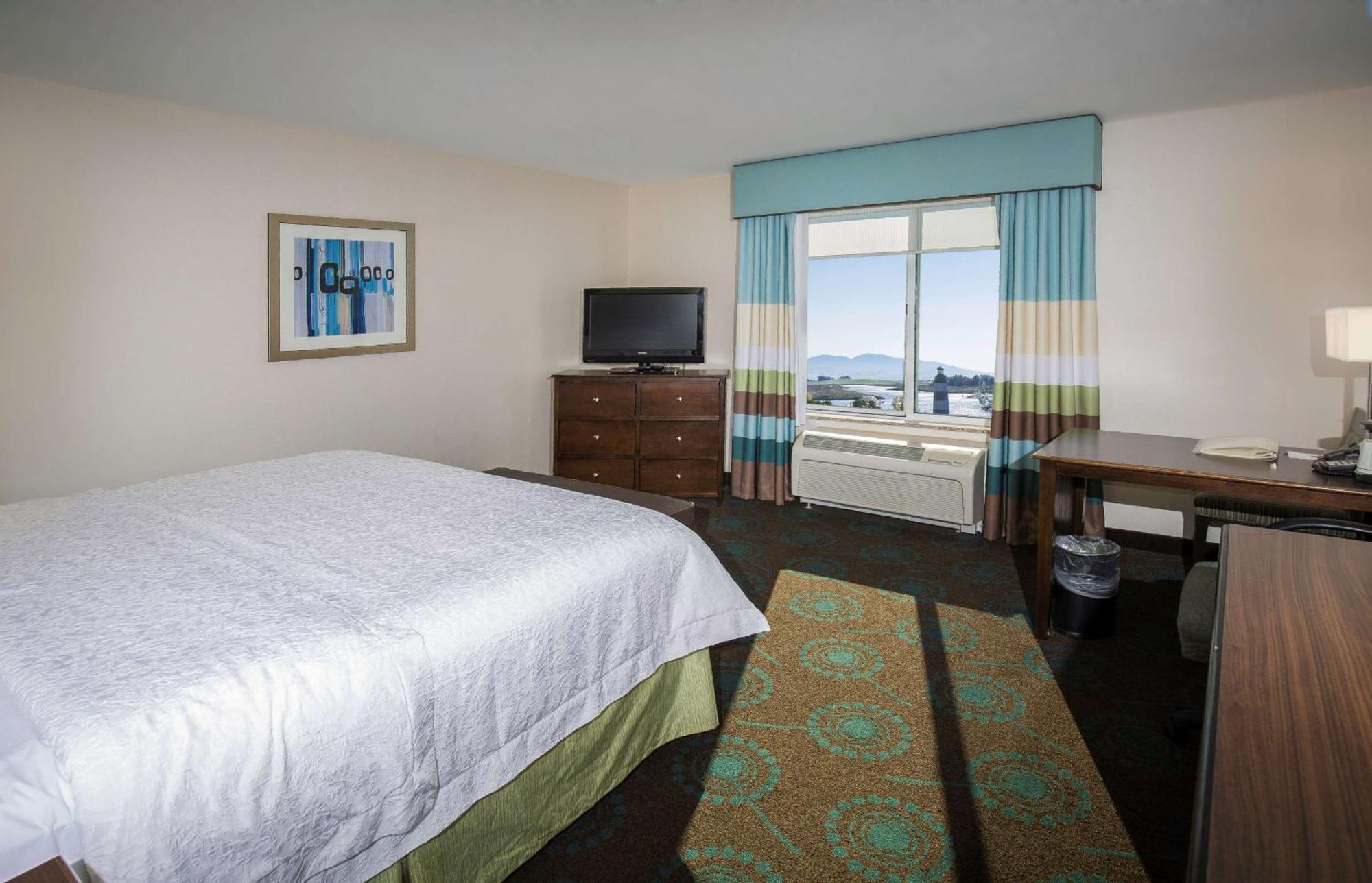Hampton Inn & Suites Suisun City Waterfront Exterior photo