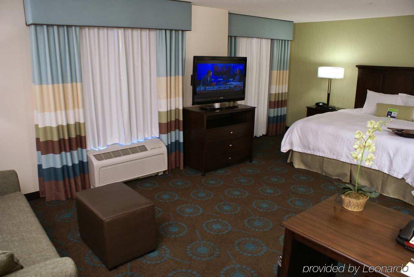 Hampton Inn & Suites Suisun City Waterfront Room photo