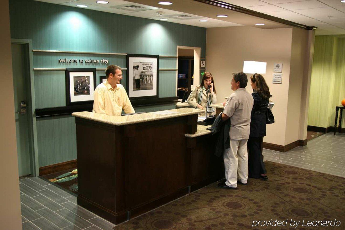 Hampton Inn & Suites Suisun City Waterfront Interior photo