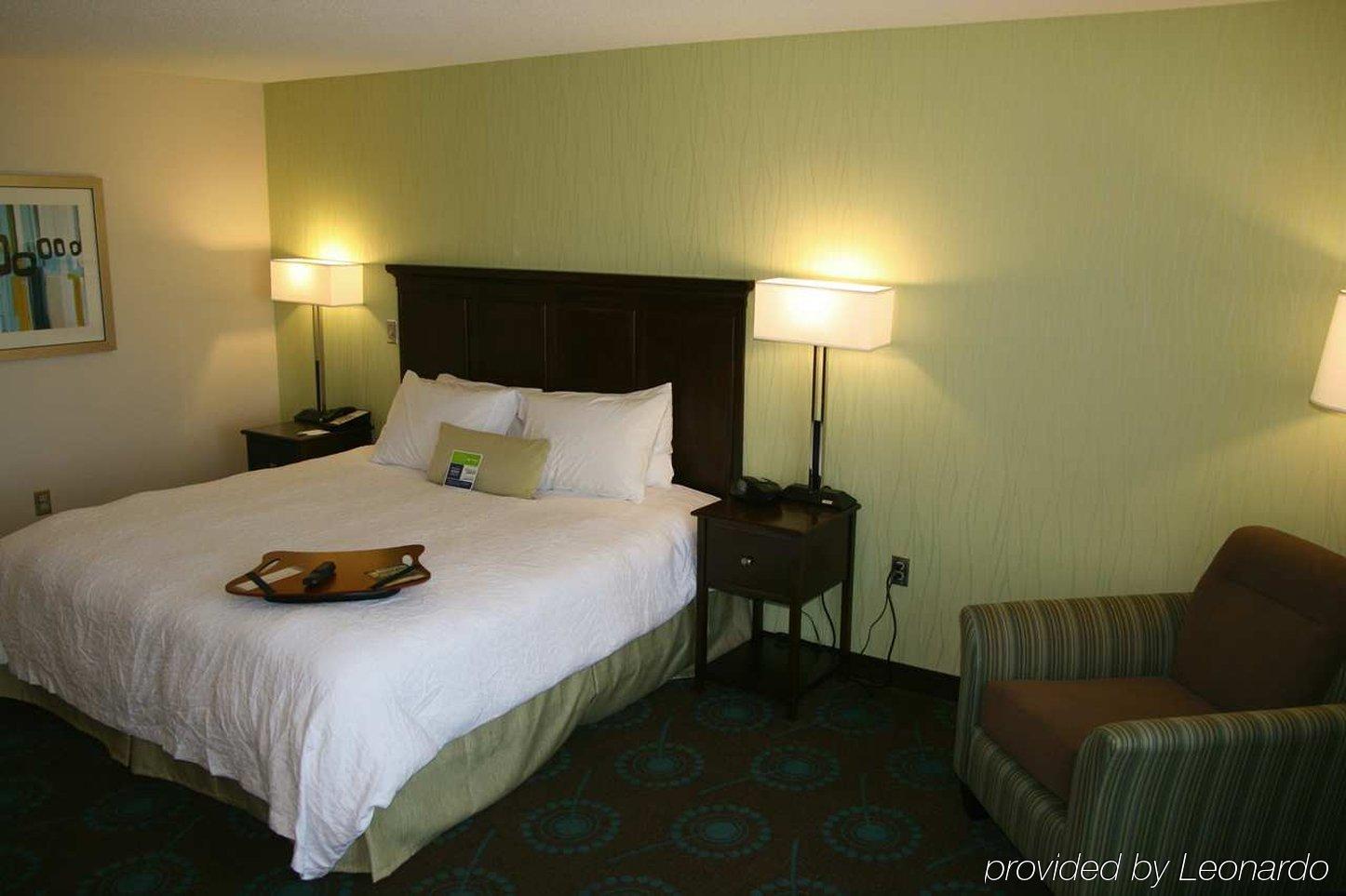 Hampton Inn & Suites Suisun City Waterfront Room photo