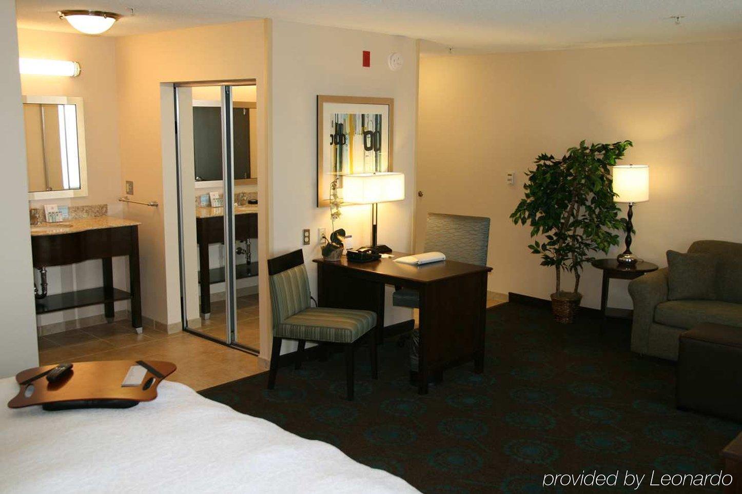 Hampton Inn & Suites Suisun City Waterfront Room photo