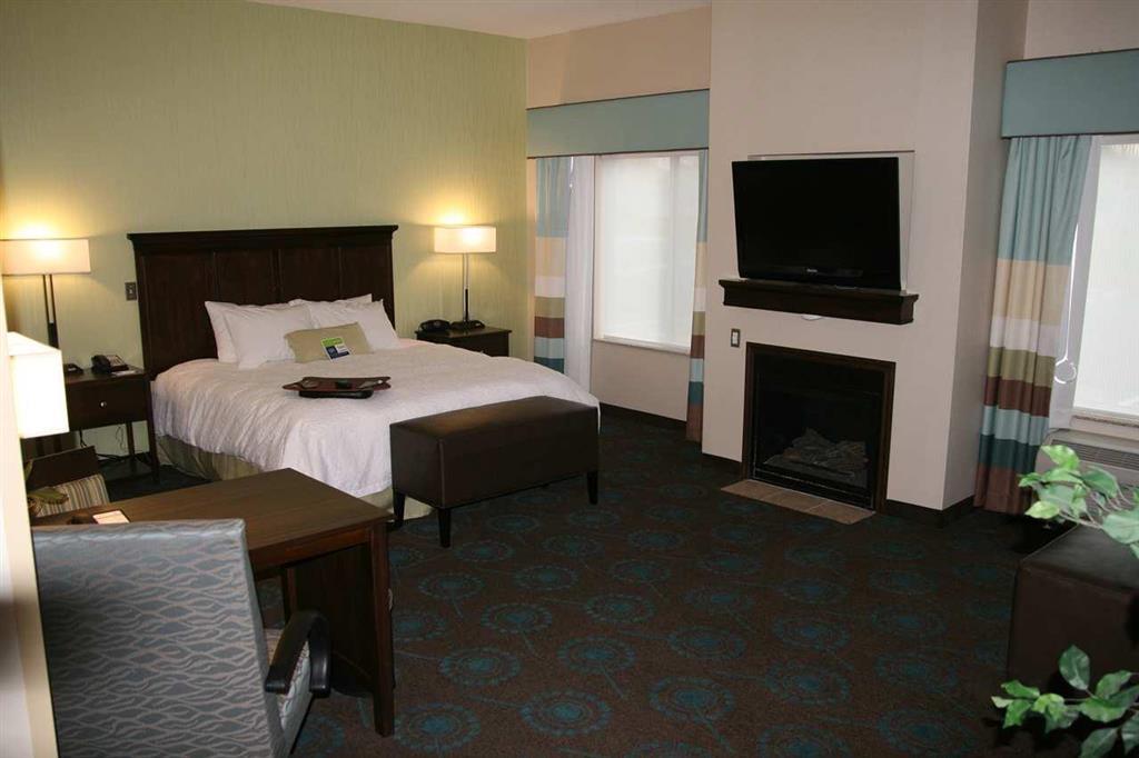 Hampton Inn & Suites Suisun City Waterfront Room photo