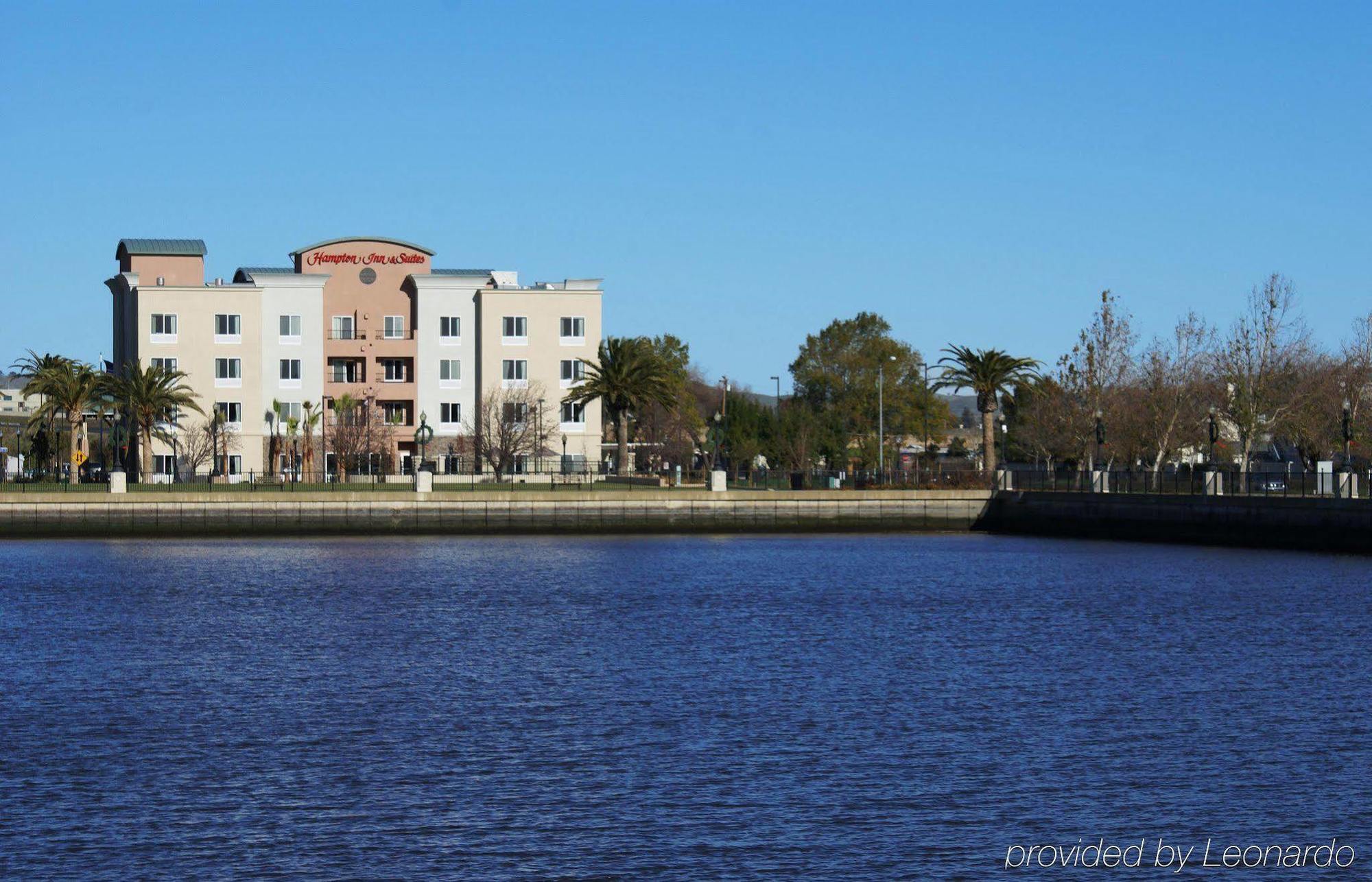 Hampton Inn & Suites Suisun City Waterfront Exterior photo